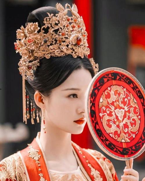 嫁衣 演员表,实力派明星齐聚演绎情感纠葛