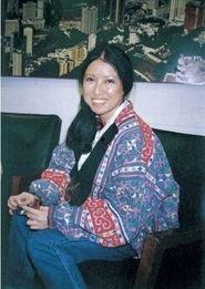 三毛胡家庭背景,从贫困家庭走向文学巅峰的传奇人生