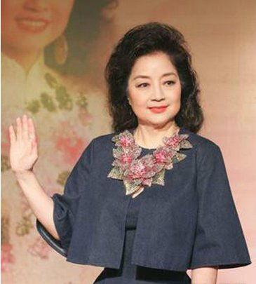 香港艺员杨宝玲个人资料,香港影视圈的璀璨明珠